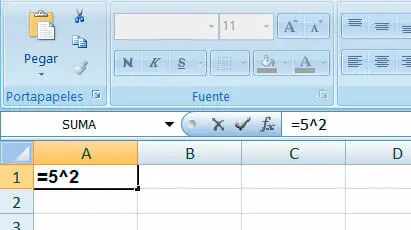 Formula para elevar al cuadrado en Excel